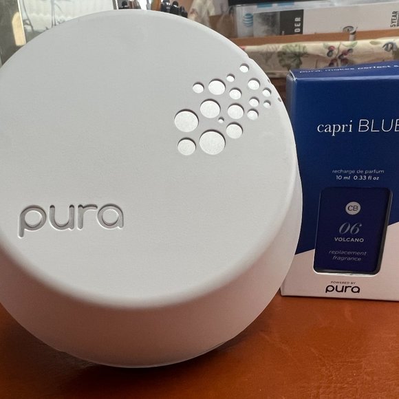 Pura Diffuser and New capri Blue Volcano Fragrance - Picture 1 of 1